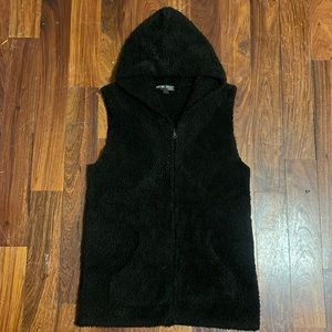 Barefoot Dreams Cozychic Zipper Vest with hood